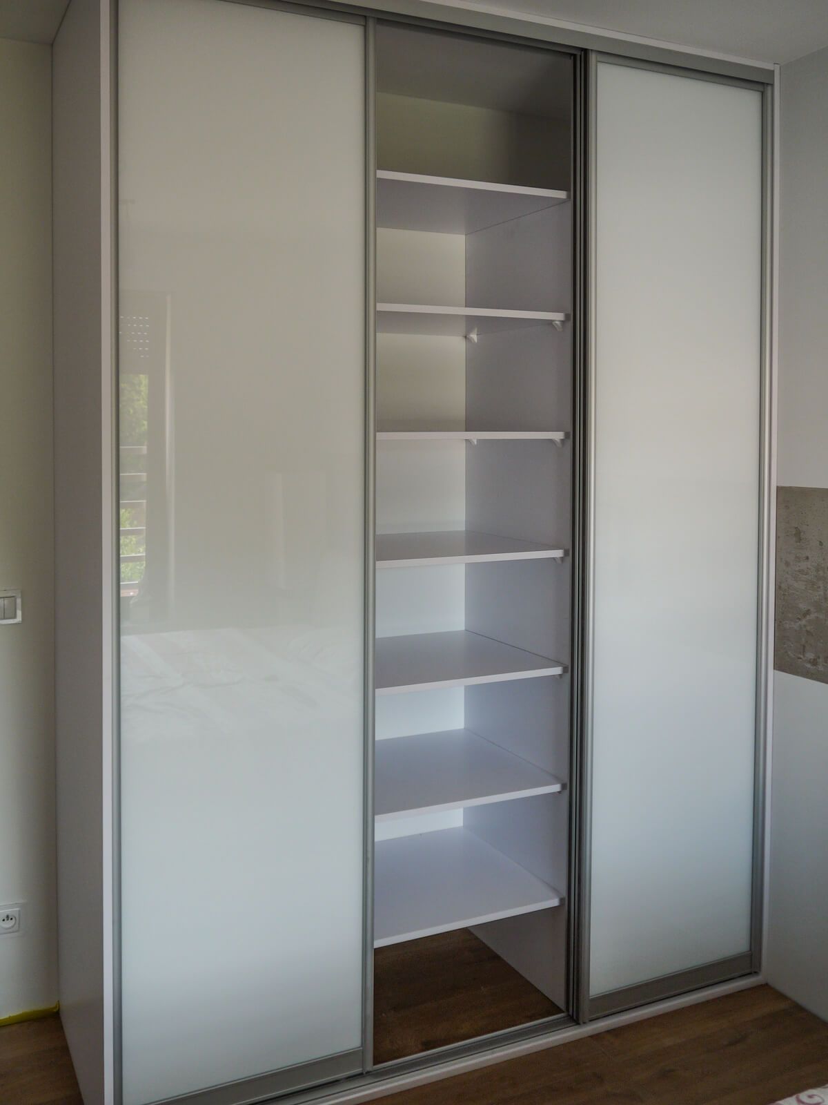 Realizacja meblowa Meble Moderna Wrocław - Szafa i zabudowa wnękowa - projekt #4