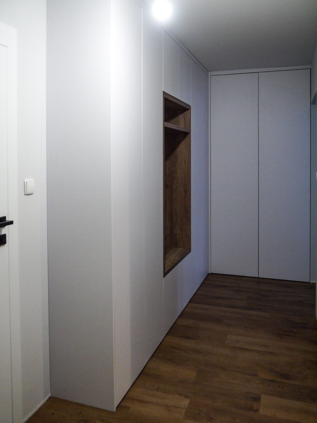 Realizacja meblowa Meble Moderna Wrocław - Zabudowa przestrzeni dziennej i biurowej - #36